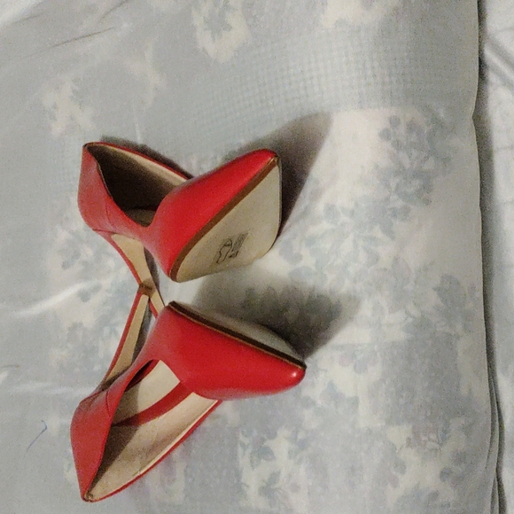 NWOT Women's Zara Basic Collection Pointed Toe Leather Stiletto Pumps - Picture 2 of 7